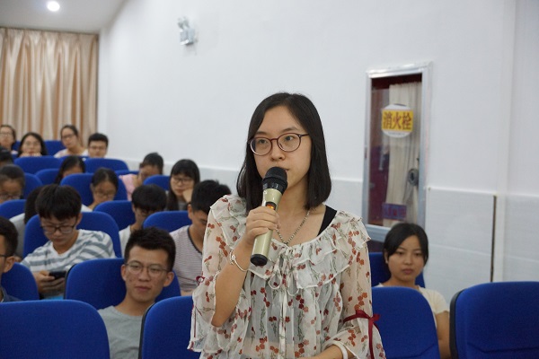 江西农业大学许斌华副院长携学工处领导莅临我院指导工作