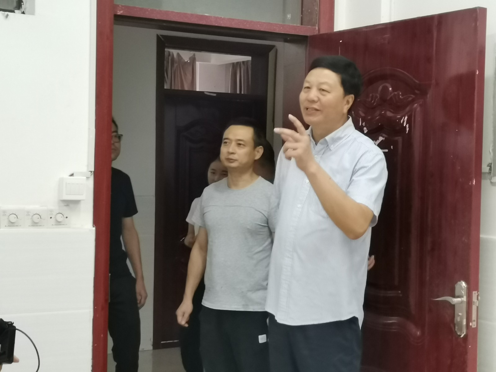 杏盛首批高职扩招新生入校报到参加线下教学